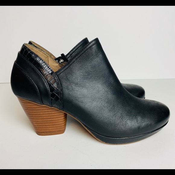 dansko women's marcia ankle boot